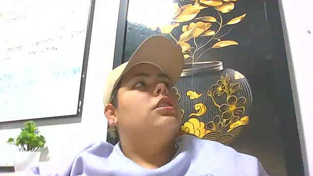 Hailey Curvy online show from September 26, 2025, 10:44 am