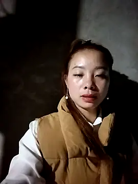 milo123-xx online show from November 3, 2025, 12:38 am