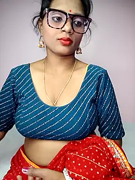 Mohini Josh069 online show from November 4, 2025, 11:14 am