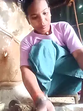 Rubi sarma online show from January 18, 2026, 2:26 am