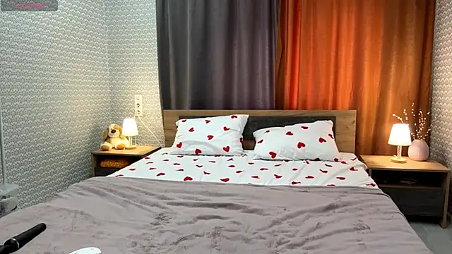 BrightAnnie online show from June 11, 2026, 2:03 pm
