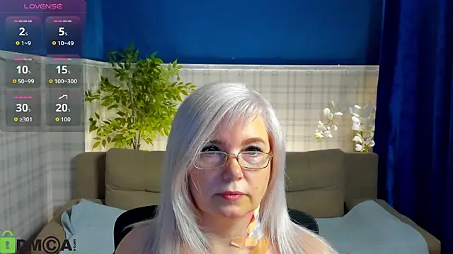 Hella Fabel online show from May 7, 2026, 1:10 am