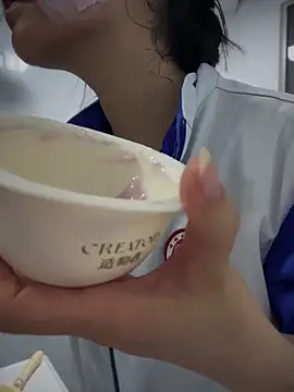 Snapshot of penny996 chatting on December 5, 2025, 2:04 pm penny996 online show from December 5, 2025, 2:04 pm