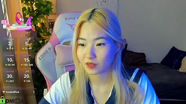 Aisi 18 online show from October 1, 2025, 7:35 am