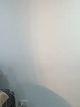 BrendaCrean online show from November 27, 2025, 12:27 pm