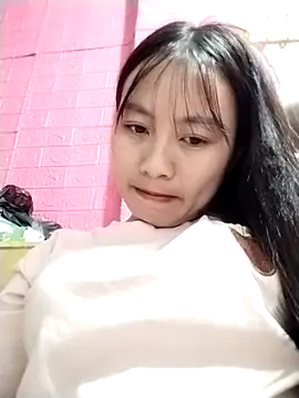   Sasulq   online show from October 13, 2025, 5:31 am