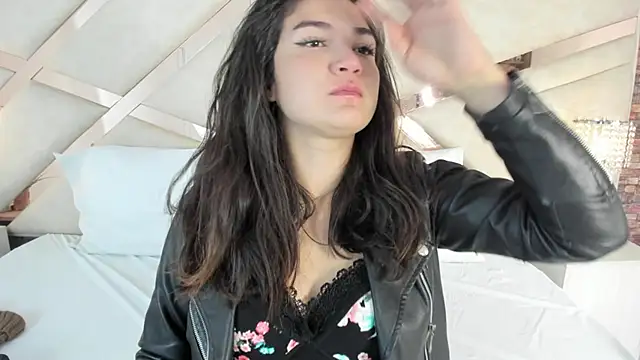 Valery Brand online show from September 25, 2025, 12:22 pm