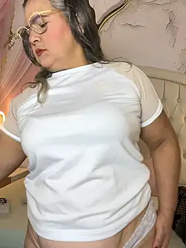 Lucy Milf 474 online show from July 30, 2026, 12:15 pm