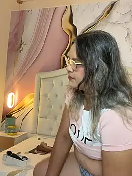 Lucy Milf 474 online show from July 17, 2026, 12:13 pm