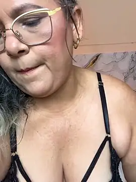 Lucy Milf 474 online show from April 24, 2026, 12:18 pm