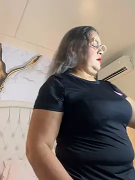 Lucy Milf 474 online show from August 8, 2026, 12:01 pm