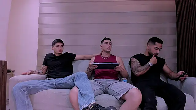 mike friends online show from November 27, 2025, 12:55 am