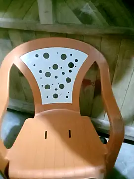 Surrilove online show from April 13, 2026, 1:59 pm