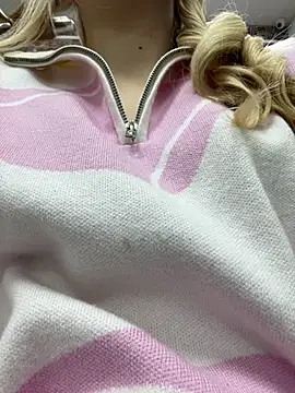 Sky Cutie online show from October 30, 2025, 4:22 am