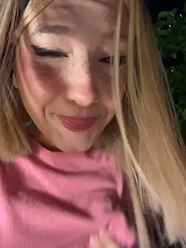 SweetBunnyGF online show from November 27, 2025, 12:22 am