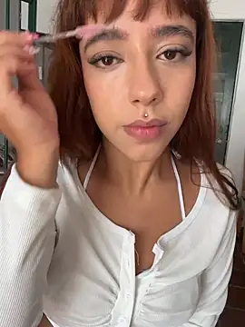 AliceMrtnz online show from June 30, 2026, 3:01 pm