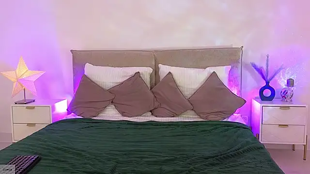 Jules night online show from November 26, 2025, 9:26 pm