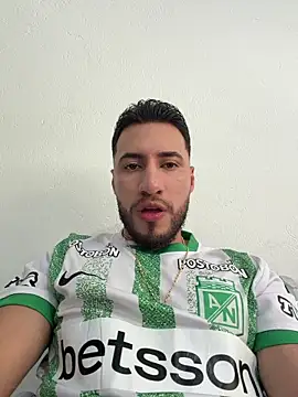 Thiago Hill online show from March 17, 2026, 4:32 pm