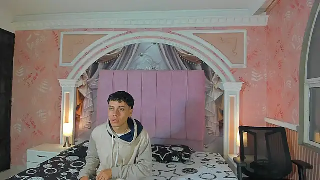 Dani rivass online show from September 26, 2025, 10:55 am