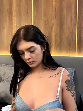 AliceRitter online show from September 19, 2025, 5:39 pm