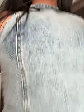 Lu090  online show from October 16, 2025, 3:20 pm