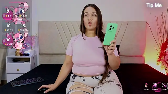 Snapshot of isabella_cf chatting on March 22, 2026, 5:10 am isabella cf online show from March 22, 2026, 5:10 am