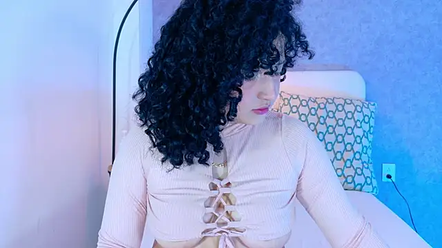 Tracielowe w online show from November 6, 2025, 3:32 am