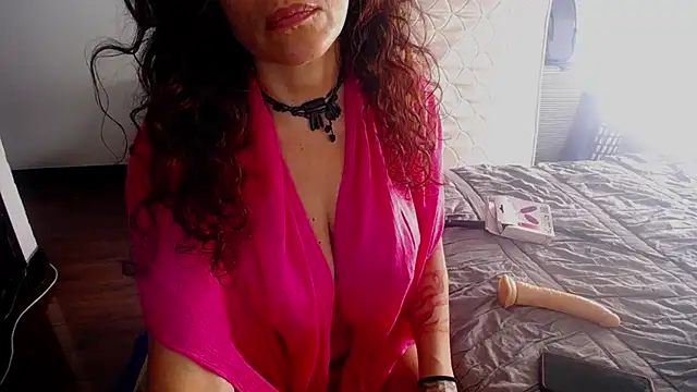 fenix colette online show from January 18, 2026, 6:33 pm