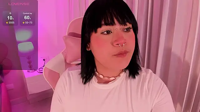 mia yeager online show from February 4, 2026, 3:12 am