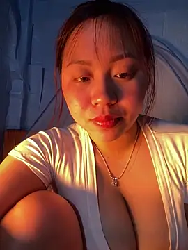 Snapshot of maianhcute chatting on February 8, 2026, 3:04 am maianhcute online show from February 8, 2026, 3:04 am