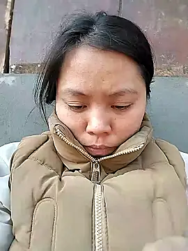 venu00 online show from January 12, 2026, 4:30 am