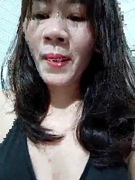 Singlemom69x online show from July 9, 2026, 1:43 pm