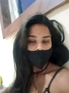 Radhika Lovely online show from June 4, 2026, 10:25 pm