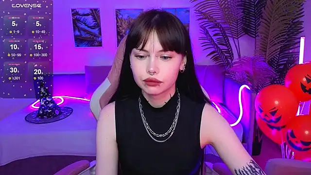 Morana Batt online show from October 27, 2025, 2:12 am