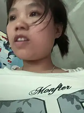 Snapshot of Ngoc-bbi chatting on May 11, 2026, 1:51 am Ngoc-bbi online show from May 11, 2026, 1:51 am