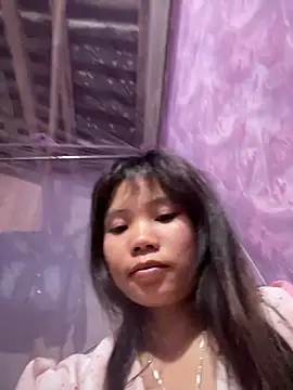 Snapshot of Ngoc-bbi chatting on May 8, 2026, 3:27 pm Ngoc-bbi online show from May 8, 2026, 3:27 pm