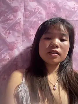 Snapshot of Ngoc-bbi chatting on May 17, 2026, 12:21 am Ngoc-bbi online show from May 17, 2026, 12:21 am