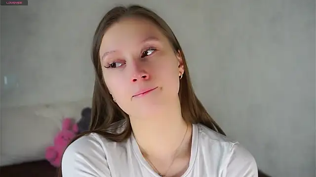 MelaniSeiver online show from February 4, 2026, 1:11 am