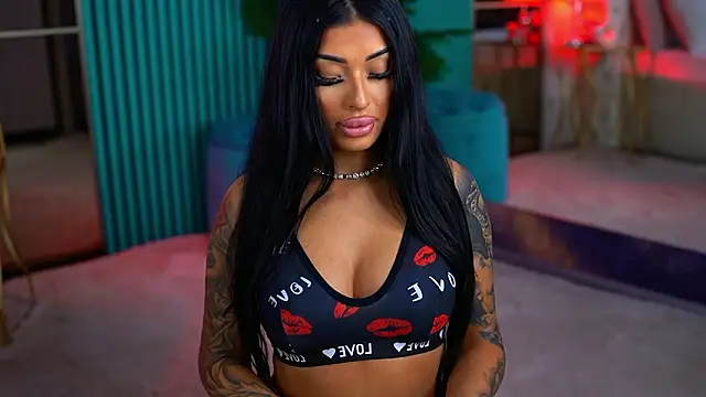 ArabellaPosh online show from February 3, 2026, 5:38 am