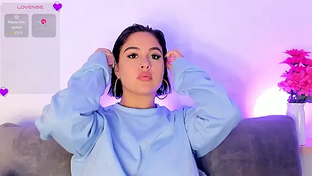 Snapshot of AnaLevii chatting on January 12, 2026, 9:49 am AnaLevii online show from January 12, 2026, 9:49 am