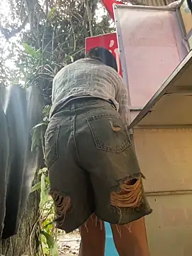 Clara8899 online show from April 29, 2026, 1:32 am