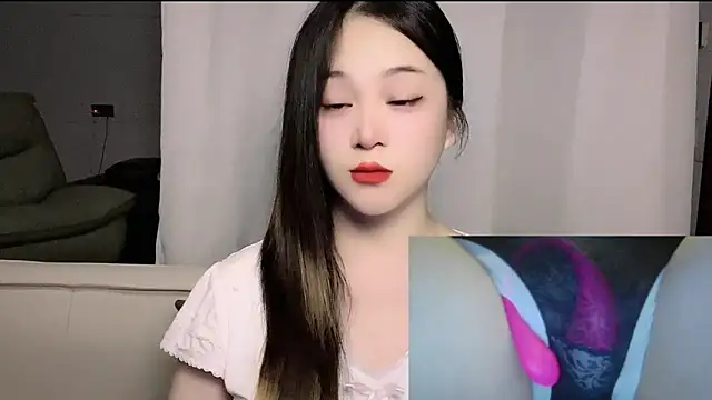 woaiqinqin online show from June 8, 2026, 4:40 pm