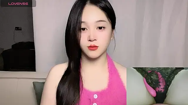 woaiqinqin online show from November 8, 2025, 4:10 pm