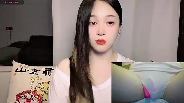 woaiqinqin online show from June 15, 2026, 3:55 pm