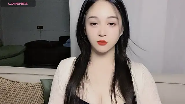 woaiqinqin online show from October 4, 2025, 3:35 pm