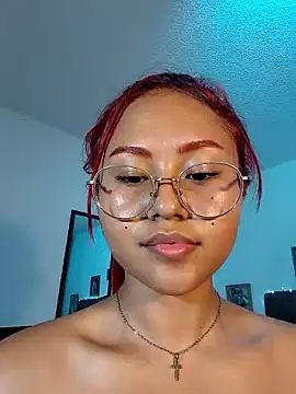 MAYASMITH   online show from May 15, 2026, 10:52 pm