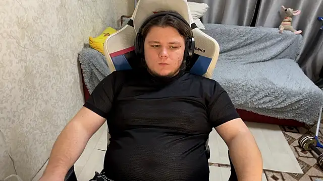 desiredude9 online show from October 7, 2025, 5:47 pm