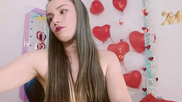 Snapshot of danna_888 chatting on September 19, 2025, 9:19 pm danna 888 online show from September 19, 2025, 9:19 pm