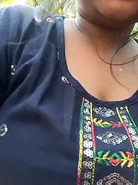 Aaradhya Sharma online show from November 28, 2025, 7:52 am