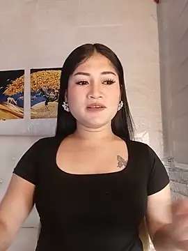 Naughtyalina2 online show from July 27, 2026, 11:01 pm